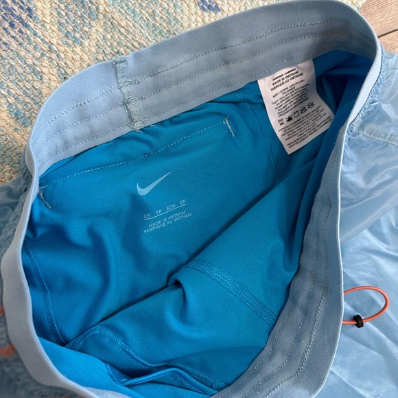 New Nike Women's Icon Clash Tempo Luxe Mid-Rise Running Shorts Blue Size XS - Picture 6 of 15